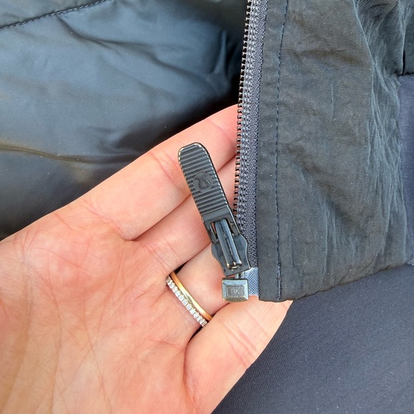 Lululemon Reversible Insulated Bomber Jacket - Picture 13 of 13